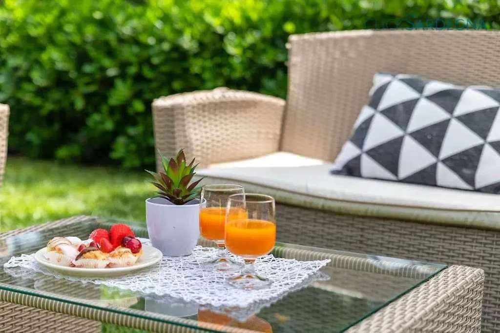 Alghero Villa Maestrale Con Veranda Coperta Giardino 4 Camere 3 Bagni