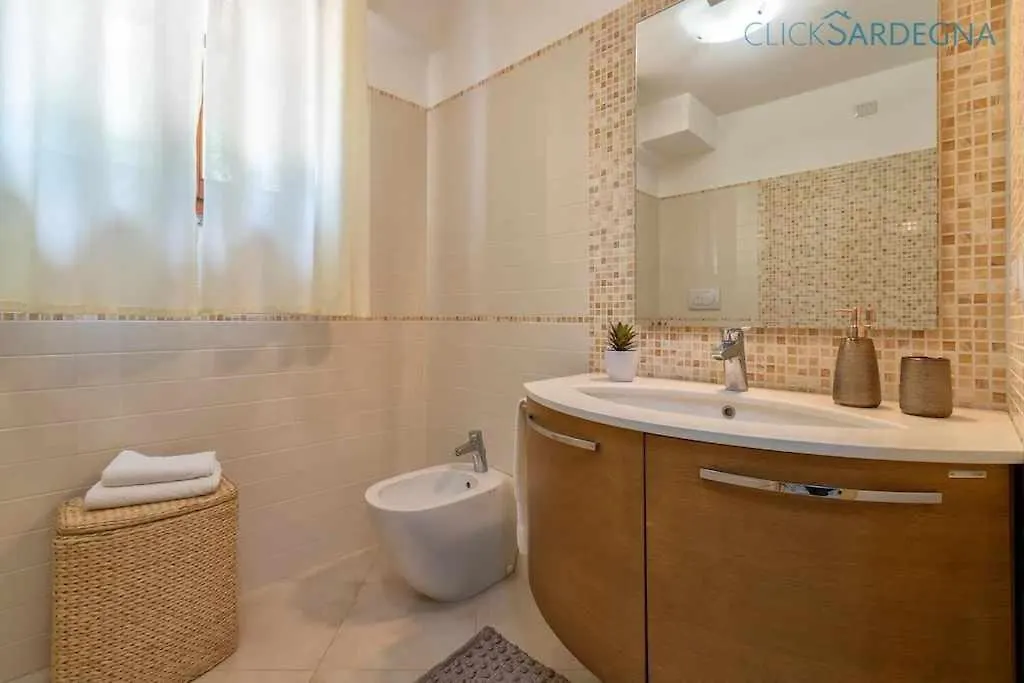Alghero Villa Maestrale Con Veranda Coperta Giardino 4 Camere 3 Bagni