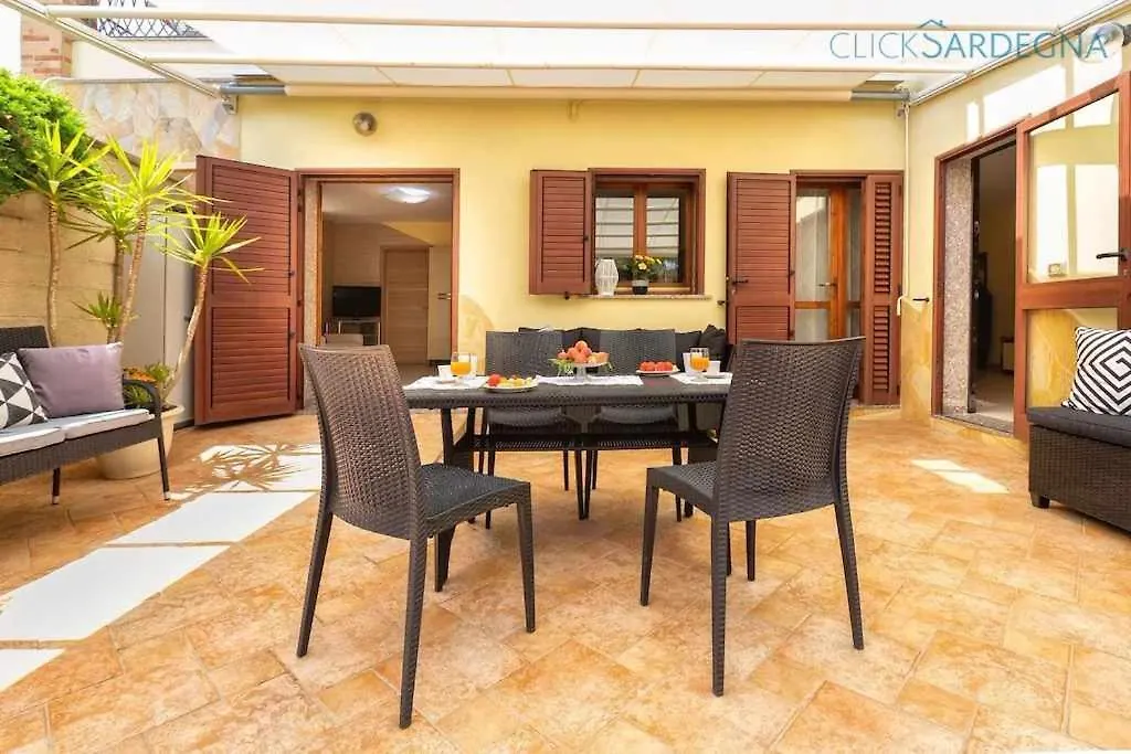 Alghero Villa Maestrale Con Veranda Coperta Giardino 4 Camere 3 Bagni Italien