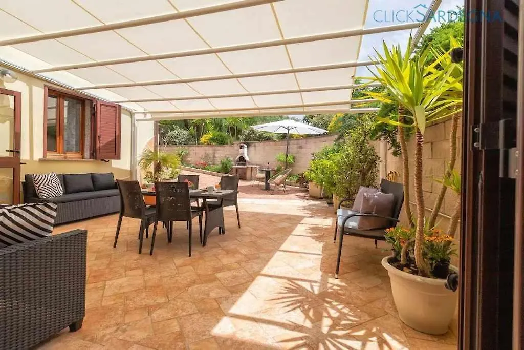 Alghero Villa Maestrale Con Veranda Coperta Giardino 4 Camere 3 Bagni
